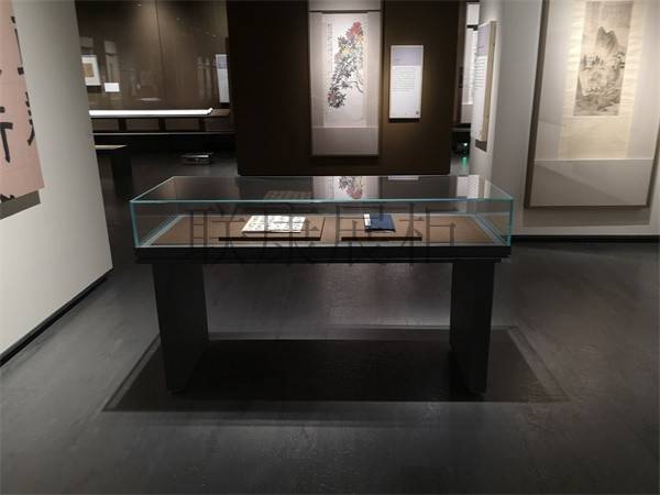 文物展柜圖片